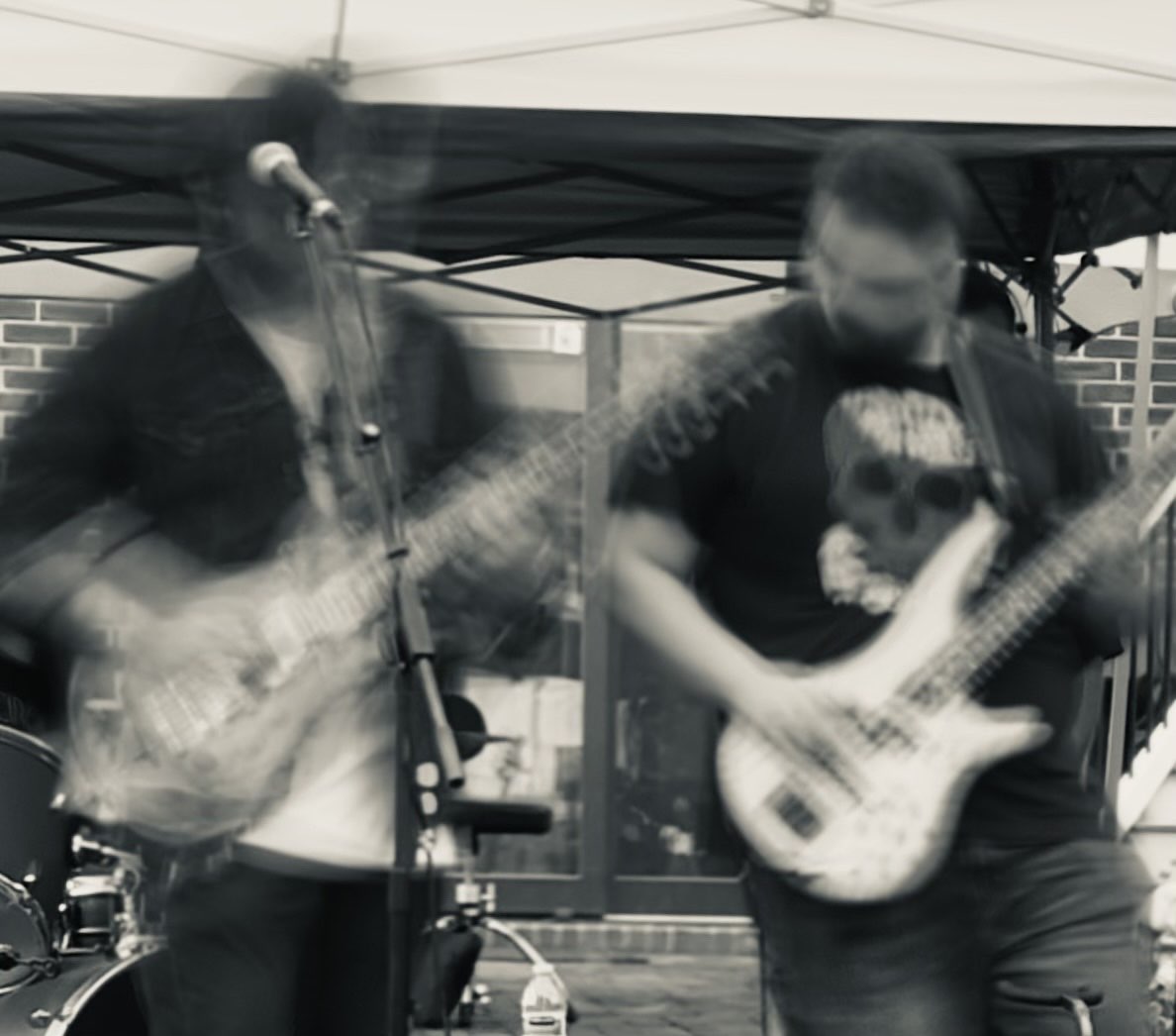 SPELLJMMR guitarists in motion